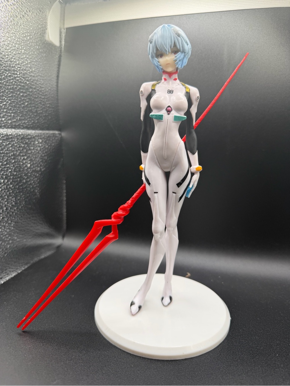 rei figurine w/spear